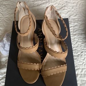 Ann Taylor scalloped heels
